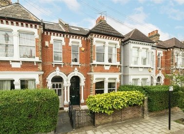 Properties for sale in Honeybrook Road - SW12 0DL view1