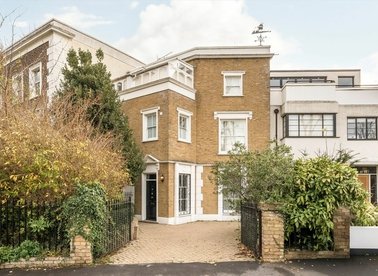 Properties for sale in Honor Oak Rise - SE23 3RA view1
