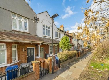 Properties for sale in Horn Lane - W3 0BX view1