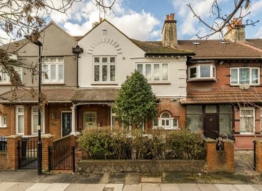 Properties for sale in Horn Lane - W3 0BX view1