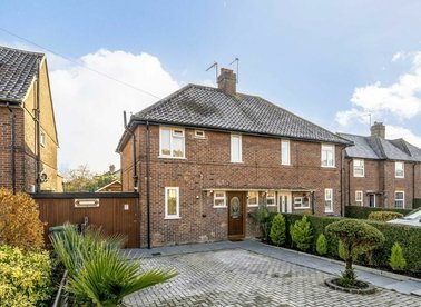 Properties for sale in Howard Close - W3 0JY view1