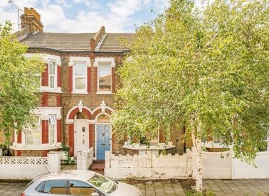 Properties for sale in Hubert Grove - SW9 9PA view1