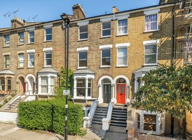 Properties for sale in Huddleston Road - N7 0EG view1