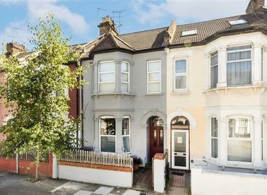 Properties for sale in Huddlestone Road - NW2 5DL view1