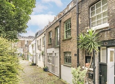 Properties for sale in Hugh Mews - SW1V 1QH view1