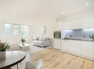 Properties for sale in Hyde Lane - SW11 3EX view1