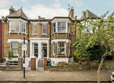 Properties for sale in Ickburgh Road - E5 8AD view1