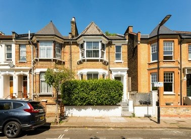 Properties for sale in Ickburgh Road - E5 8AF view1