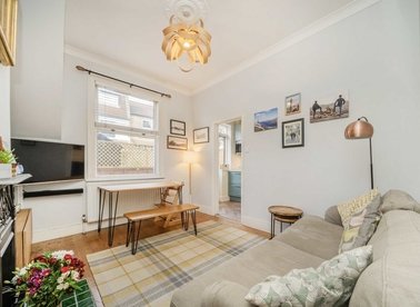 Properties for sale in Idlecombe Road - SW17 9TD view1