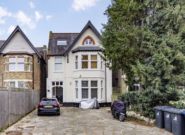 Properties for sale in Inglis Road - W5 3RL view1