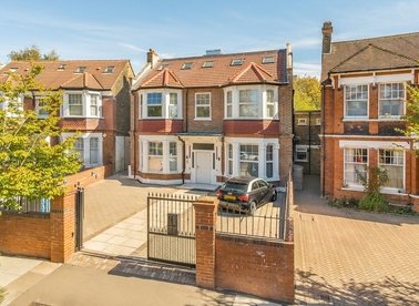 Properties for sale in Inglis Road - W5 3RL view1