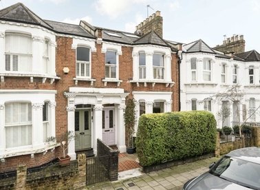 Properties for sale in Ivydale Road - SE15 3ED view1