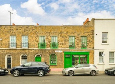 Properties for sale in Jubilee Street - E1 3BP view1