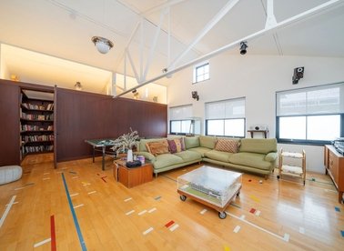 Properties for sale in Kenilworth Road - E3 5RJ view1