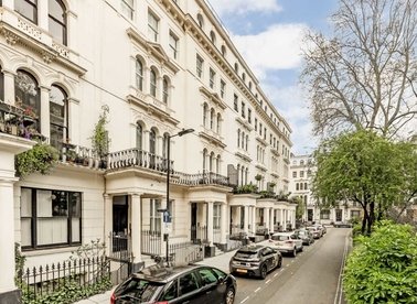Properties for sale in Kensington Gardens Square - W2 4BA view1