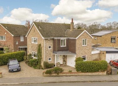 Properties for sale in Kenton Avenue - TW16 5AS view1