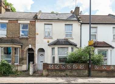 Properties for sale in Kenworthy Road - E9 5RB view1