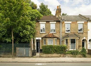 Properties sold in Kenworthy Road - E9 5RB view1