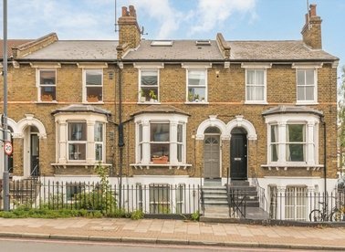 Properties for sale in Kenworthy Road - E9 5RB view1