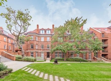 Properties for sale in Kidderpore Avenue - NW3 7SU view1