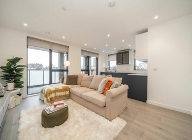 Properties for sale in Kilburn Park Road - NW6 5GZ view1