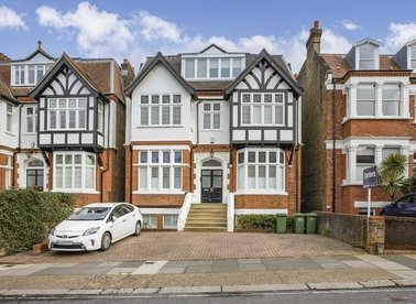 Kings Road, Richmond, TW10