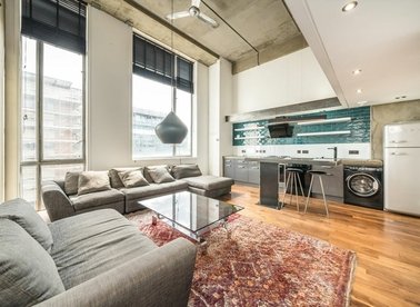 Properties for sale in Kingsland Road - E8 4DS view1