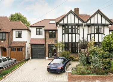 Properties for sale in Kingsmead Road - SW2 3HZ view1