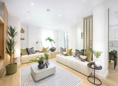 Properties for sale in Kingston Grove - KT1 3EX view1