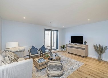 Properties for sale in Kingston Road - SW20 8JX view1
