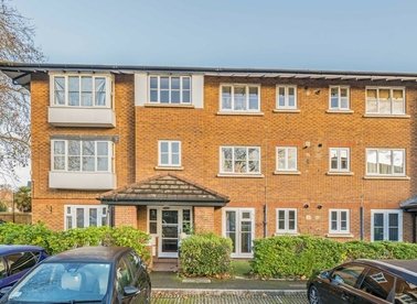 Properties for sale in Kingsworthy Close - KT1 3ER view1