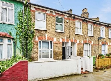 Properties for sale in Kirkwood Road - SE15 3XU view1