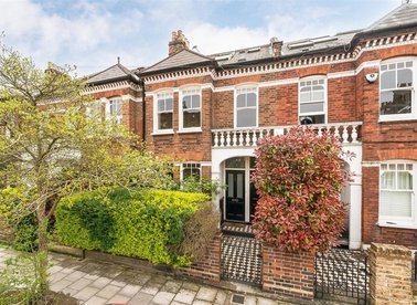 Properties for sale in Klea Avenue - SW4 9HY view1
