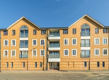 Properties for sale in Lady Booth Road - KT1 2UF view1