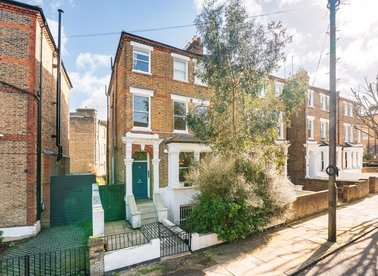 Properties for sale in Lady Margaret Road - N19 5EX view1