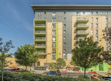 Properties for sale in Lakeside Drive - NW10 7FR view1