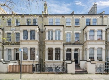 Properties for sale in Lakeside Road - W14 0DZ view1