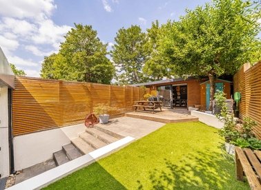 Properties for sale in Landor Road - SW9 9RT view1