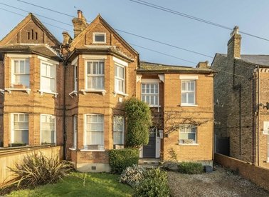 Properties for sale in Lanercost Road - SW2 3DR view1