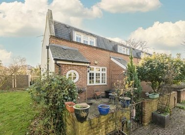 Properties for sale in Langford Close - W3 8JZ view1
