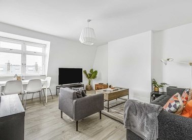 Properties for sale in Lavender Hill - SW11 5QJ view1