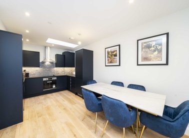 Properties for sale in Lavender Hill - SW11 5QW view1