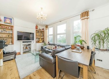 Properties for sale in Lavender Hill - SW11 5QL view1