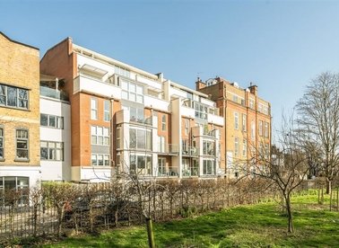 Properties for sale in Lawn Lane - SW8 1GA view1