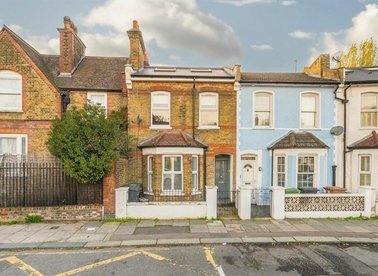 Properties for sale in Leahurst Road - SE13 5HZ view1