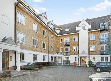 Properties for sale in Lee Road - SE3 9DG view1