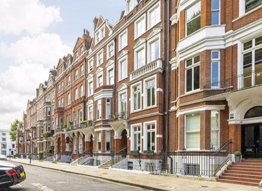 Properties sold in Lennox Gardens - SW1X 0DH view1