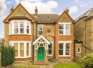 Properties for sale in Leopold Road - W5 3PB view1