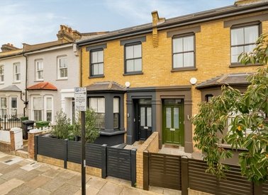 Letchford Gardens, London, NW10
