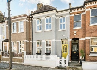 Properties for sale in Leverson Street - SW16 6DE view1